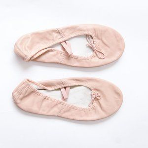 SPOTLIGHTS Ballet Shoes